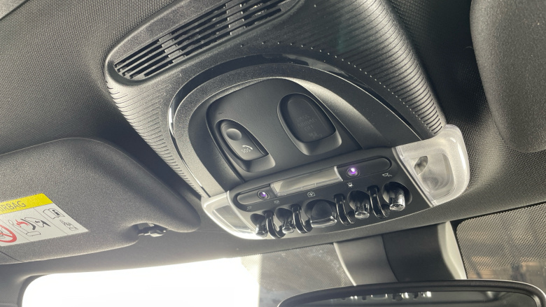 MINI Hatchback 135kW Cooper S Level 3 33kWh 3dr Auto Electric Hatchback